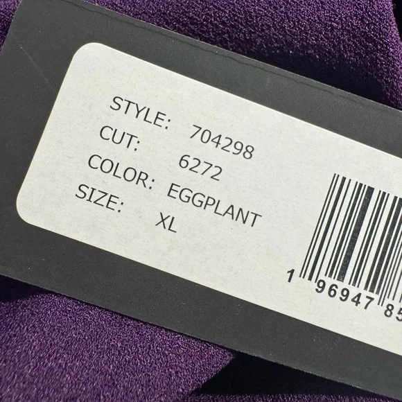 bebe V-neck & Spaghetti Straps Wide-Leg Jumpsuit in Eggplant - Picture 5 of 8